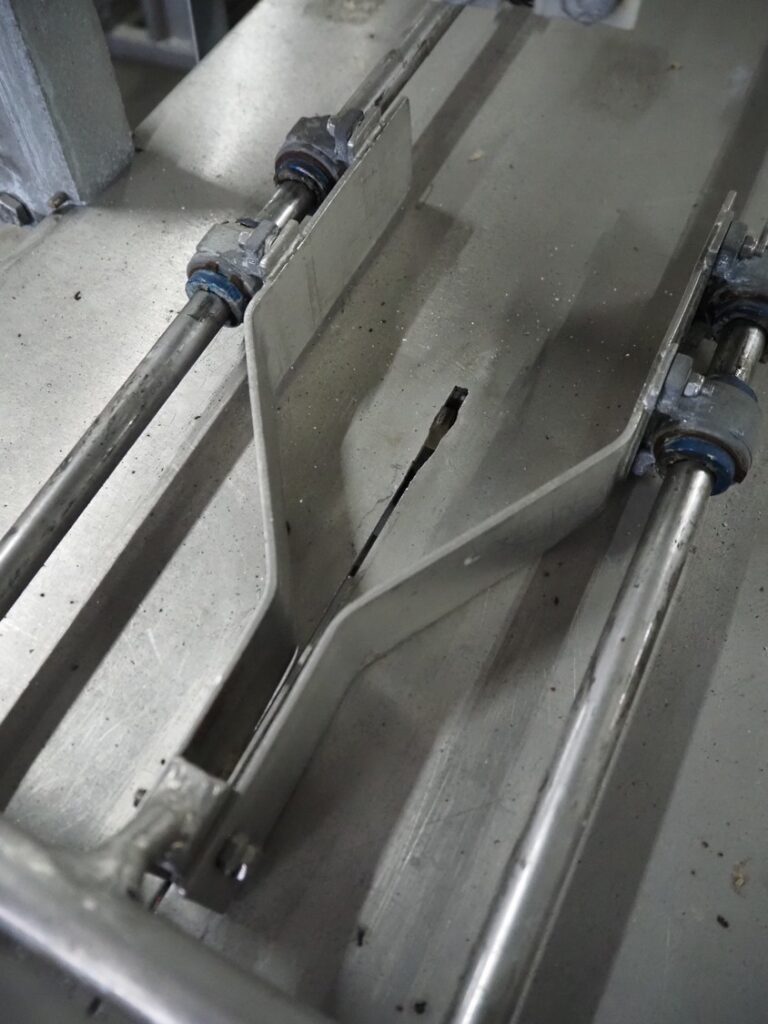 AEW Blade Cutter
