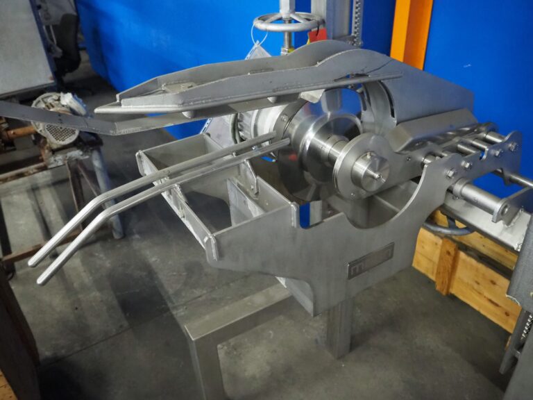 Meyn Saddle Separator/Spine Cutter