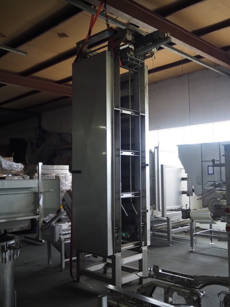 Crate stacker