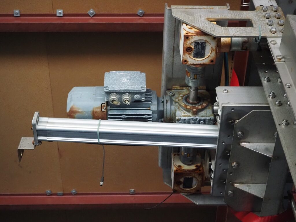 Crate stacker