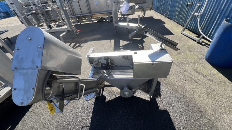 Stork gizzard/intestine separator