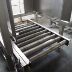 pallet stacking and de-stacking machine
