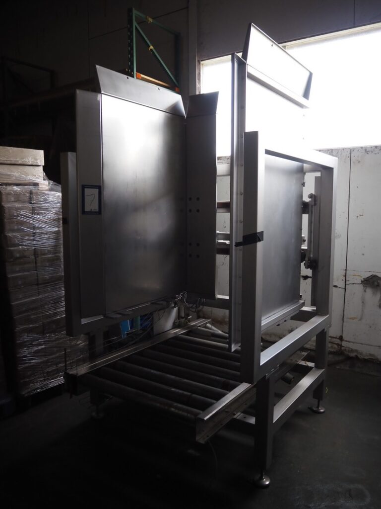 pallet stacking and de-stacking machine