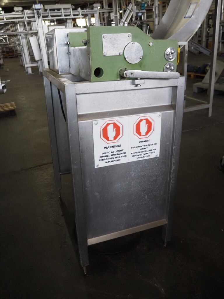 Derinding machine