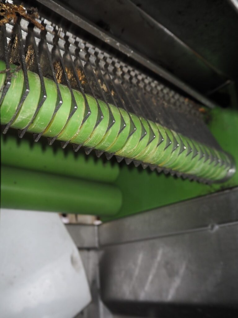 Derinding machine