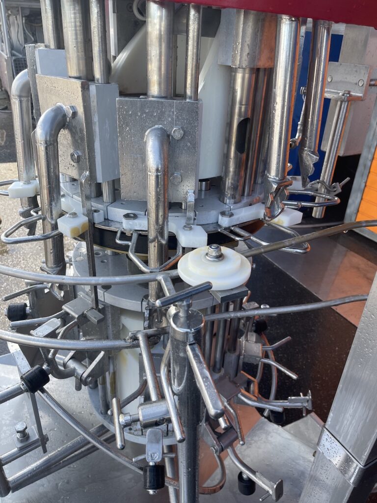 最终检查机和颈部断路器