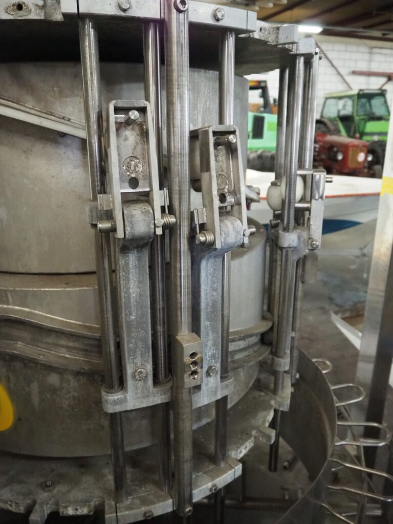 Linco automatic eviscerator