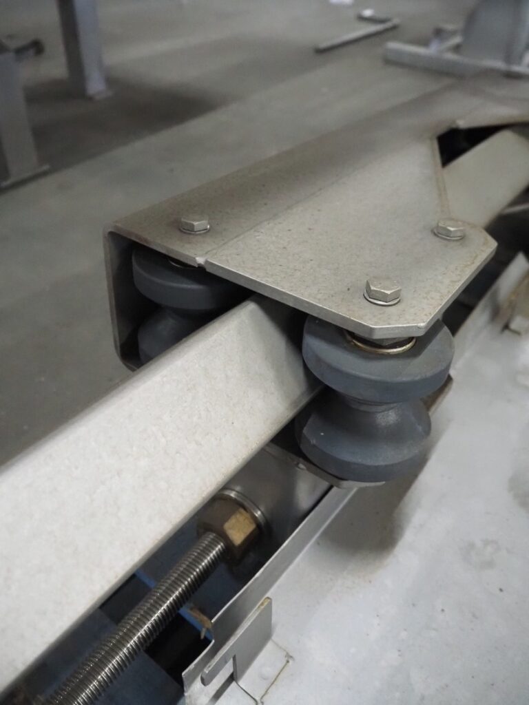 Meyn Double blade saddle cutter