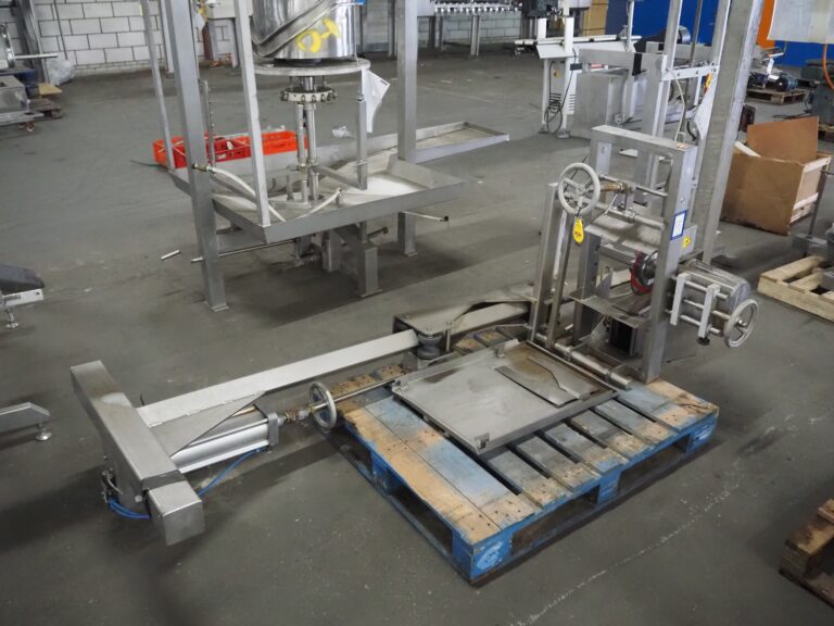 Meyn Double blade saddle cutter