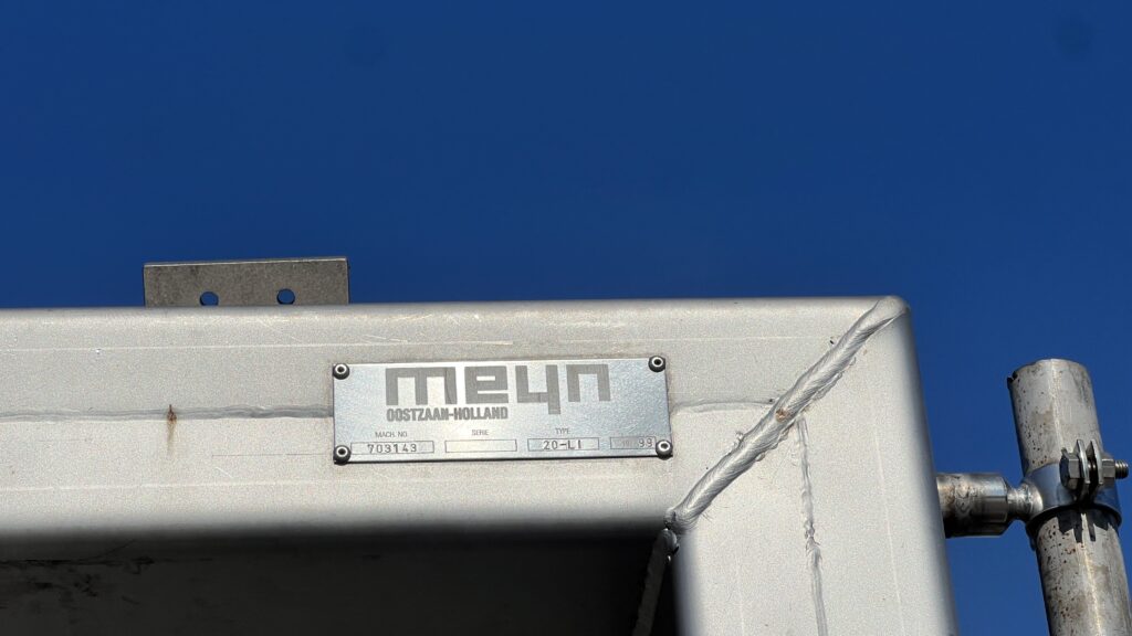 Meyn 脖子断脚