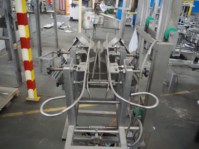 Meyn second joint wing cutter