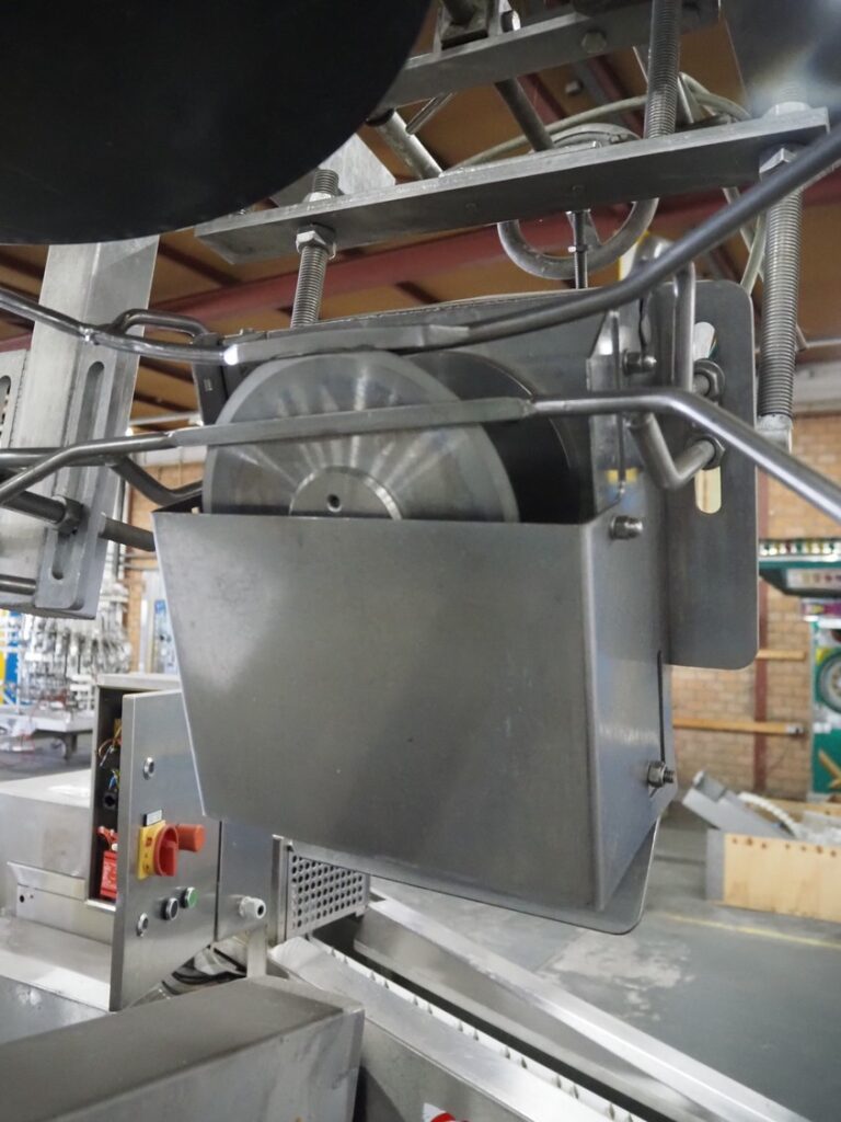 Meyn tail cutter