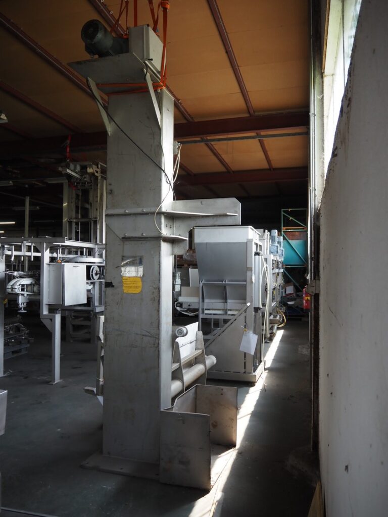 Scanio Normwagen lift
