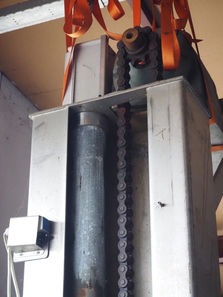 Scanio Normwagen lift