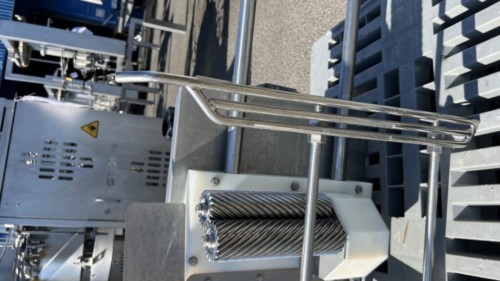 Stork inline deskinner