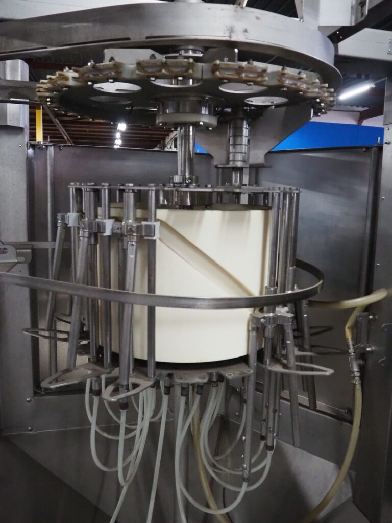 Stork inside/outside bird washer