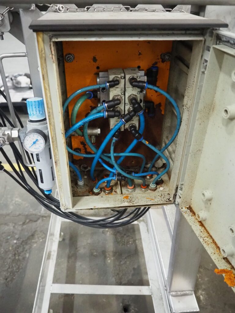 Walking beam from fillet machine