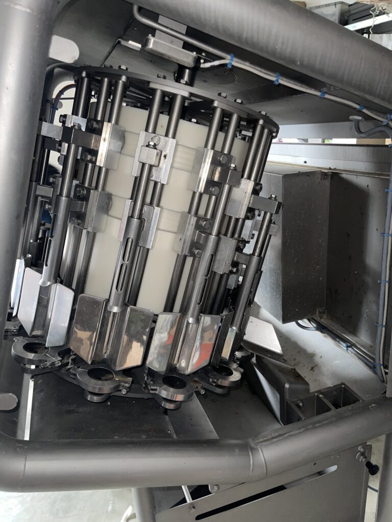 FM6.5 Drum-stick and thigh deboner