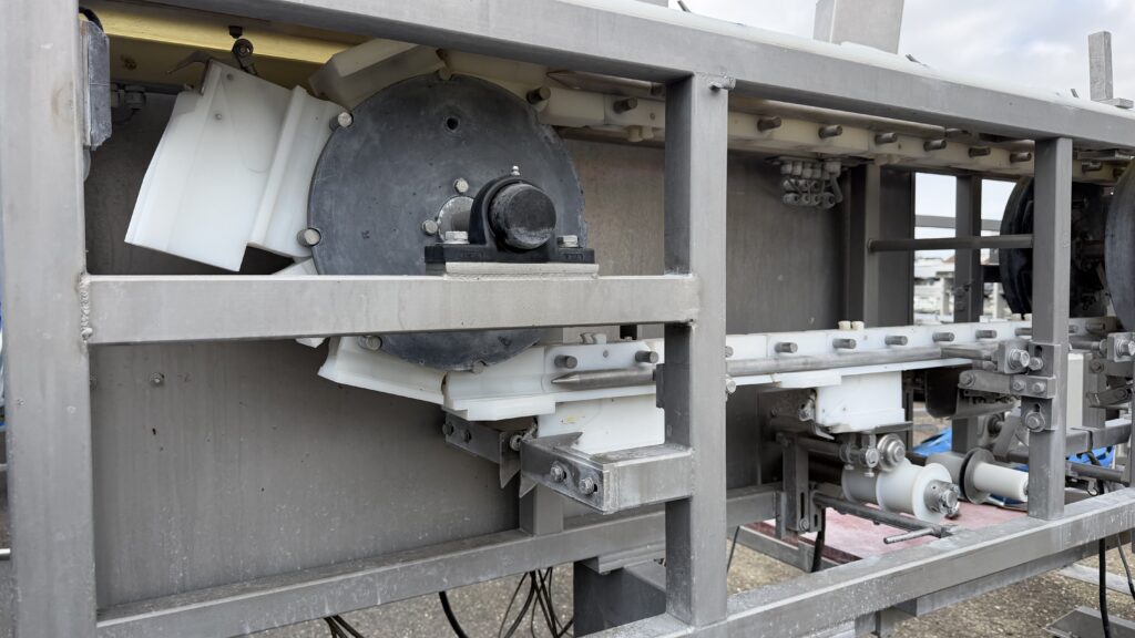 Systemate breast cap filleting machine