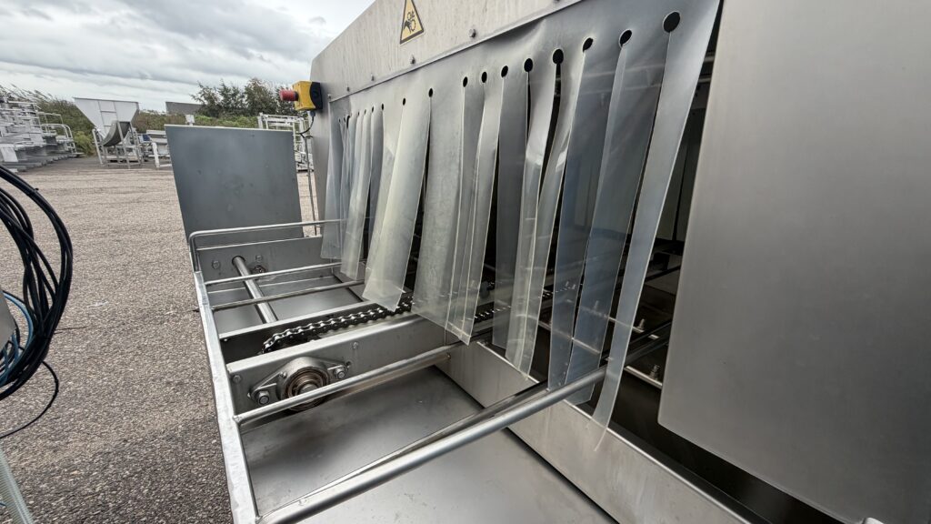 Crate washer XUCLA